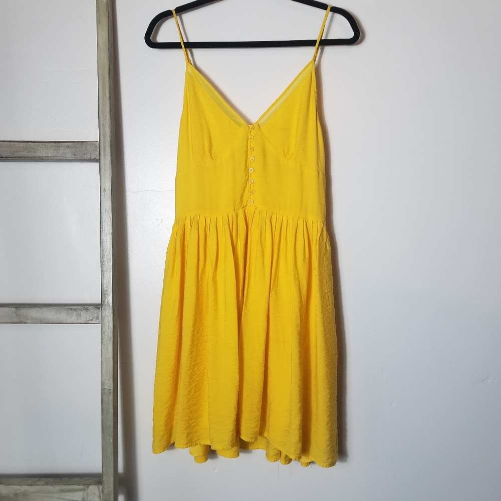 JACK YELLOW LINED DRESS SIZE MEDIUM *LOOK AT ALL PICTURES